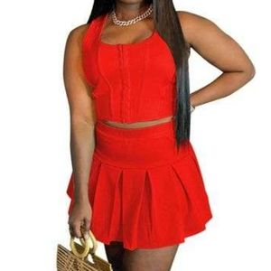 NWT 2 Piece Set Skort and Crop Tank in Red sz L XL
